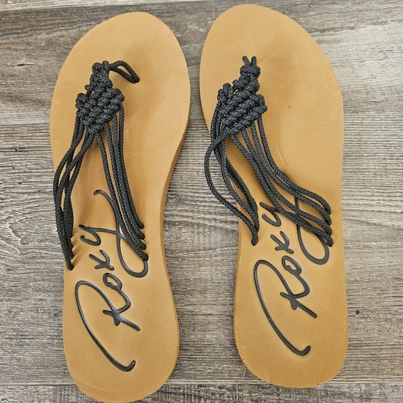 Roxy Flip Flops - Picture 4 of 6
